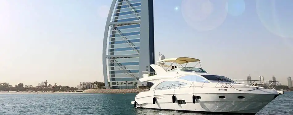 Self Drive Boat vs. Private Yacht Tour: Which One Should You Choose?