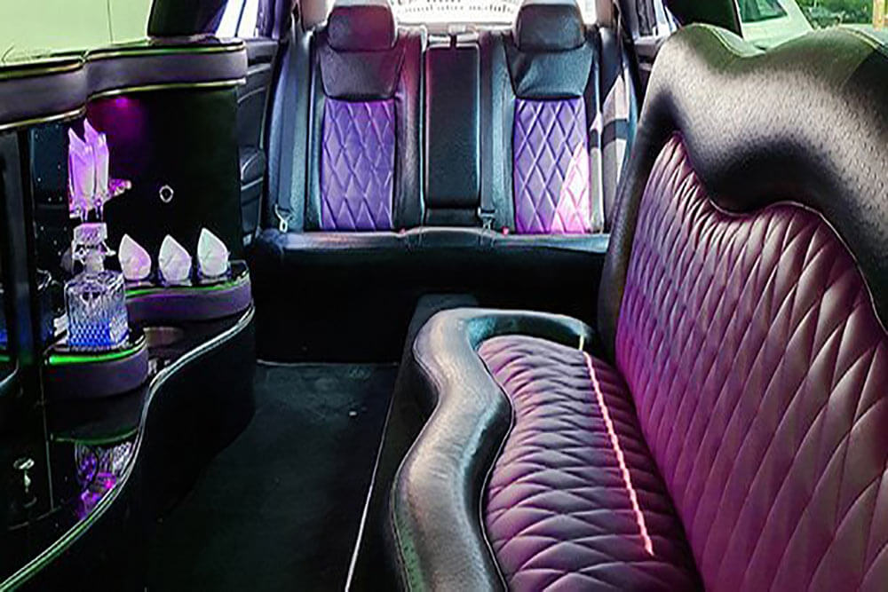 chrysler c300 vip limo dubai