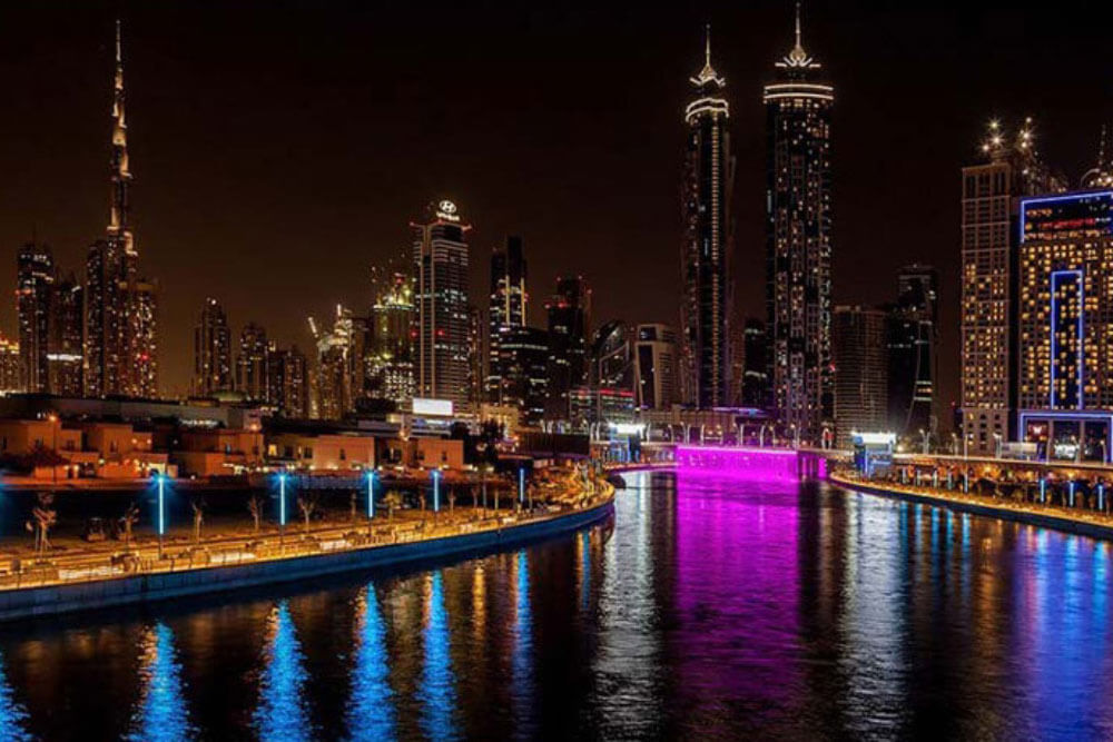 dubai canal dhow cruise