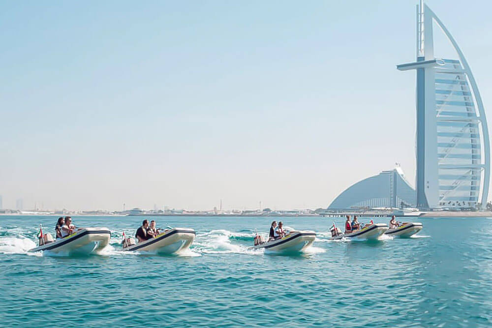 self drive boat tour dubai