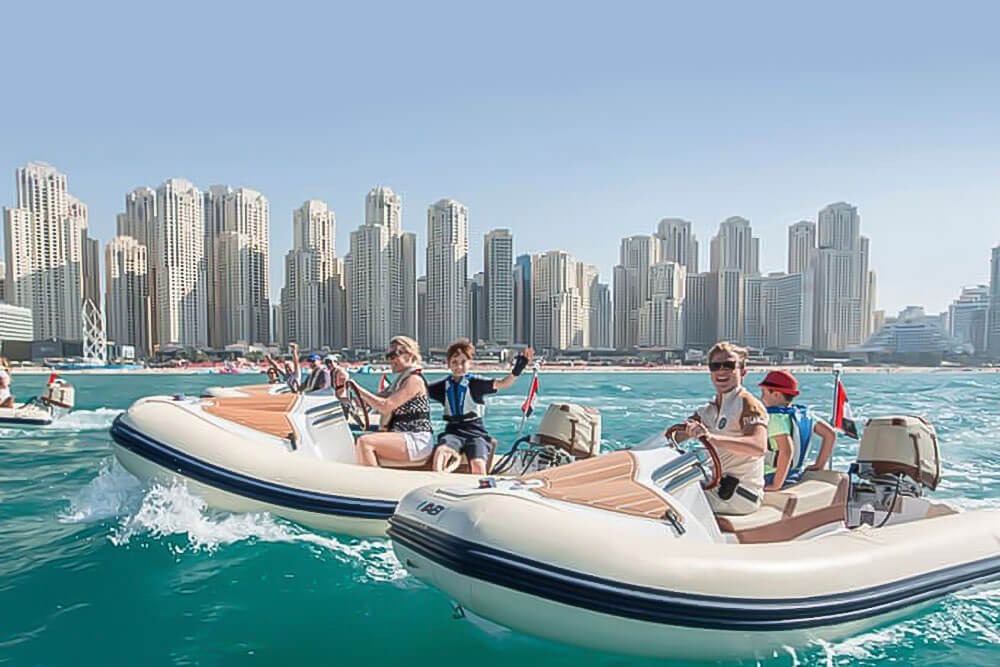 self drive boat tour dubai