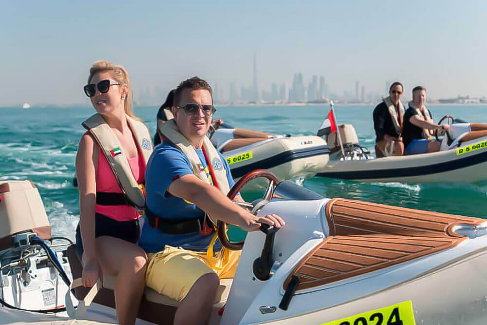 self drive boat tour dubai