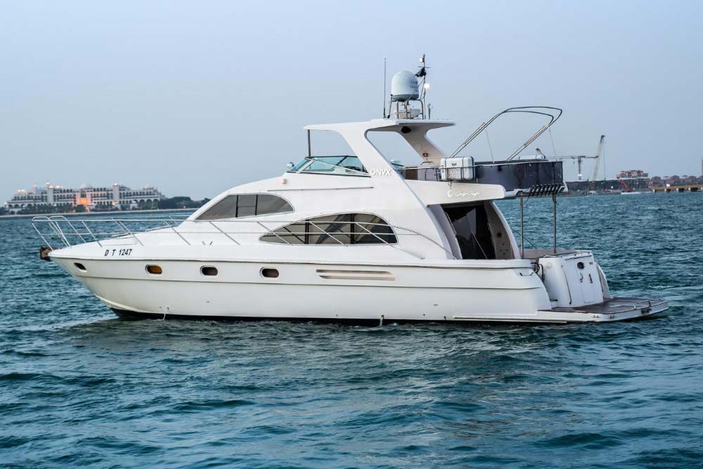yacht rental dubai marina