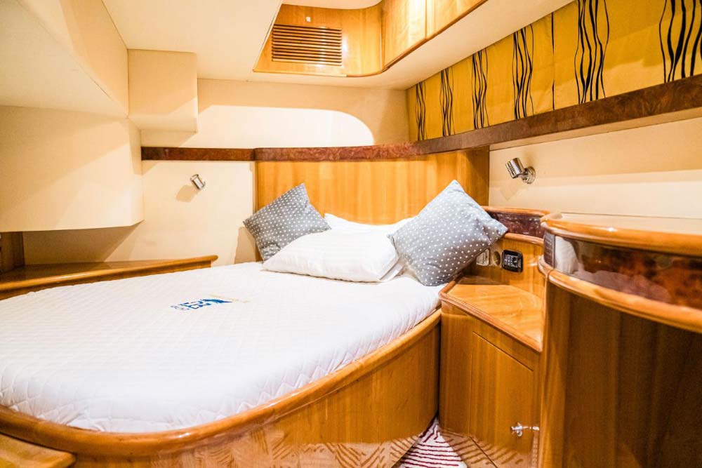 yacht rental dubai marina