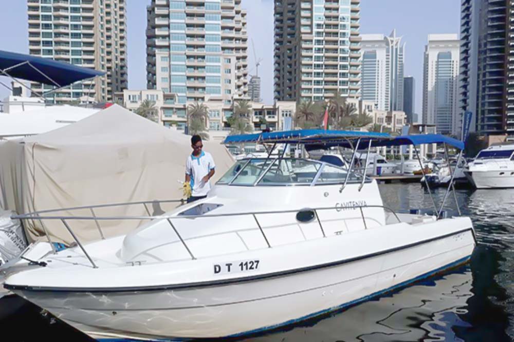 fishing boat rental dubai