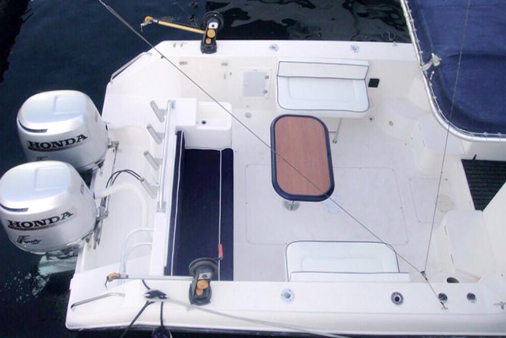 fishing boat rental dubai