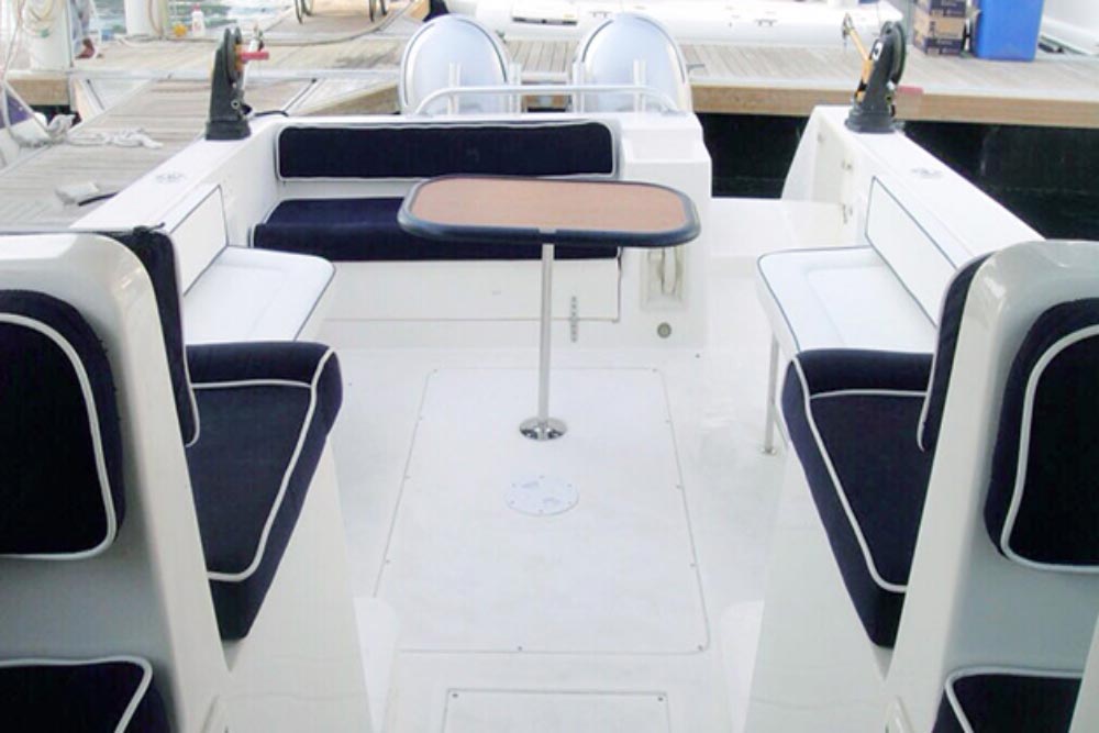 fishing boat rental dubai